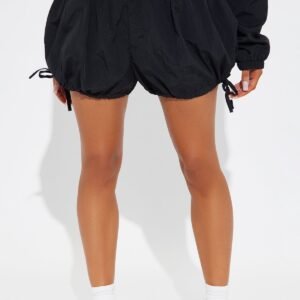 Sweet Like Honey Windbreaker Bubble Short Black